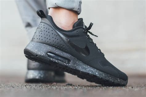 nike air max tavas zwart dames|nike air max tavas leather.